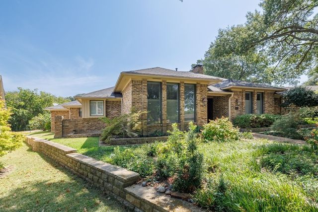 10126 Bridgegate Court, Dallas, TX 75243