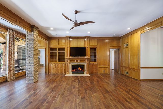 10126 Bridgegate Court, Dallas, TX 75243
