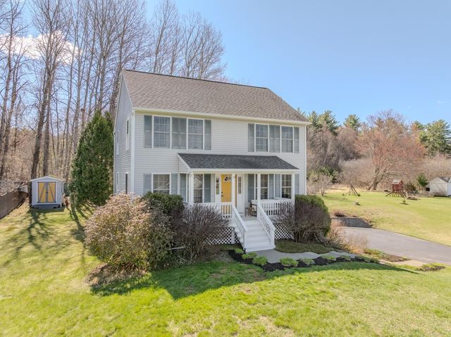 19 Squire Drive, Somersworth, NH 03878