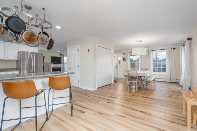 19 Squire Drive, Somersworth, NH 03878
