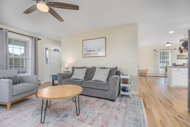 19 Squire Drive, Somersworth, NH 03878