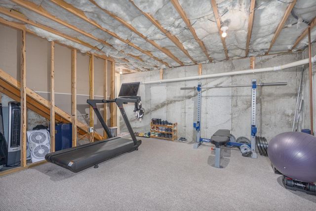 19 Squire Drive, Somersworth, NH 03878