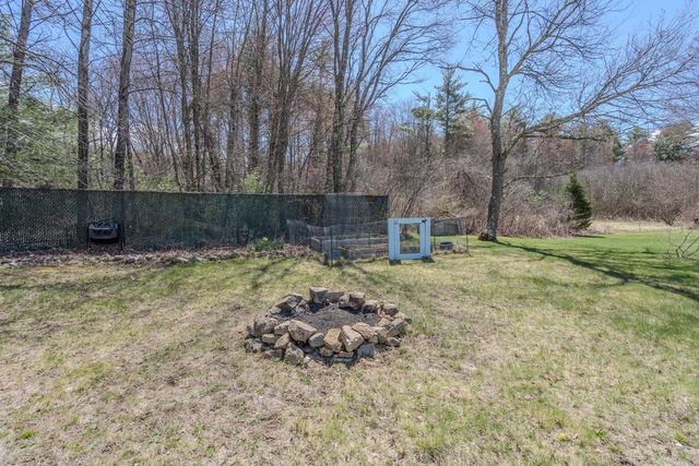 19 Squire Drive, Somersworth, NH 03878