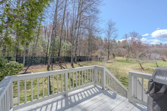 19 Squire Drive, Somersworth, NH 03878