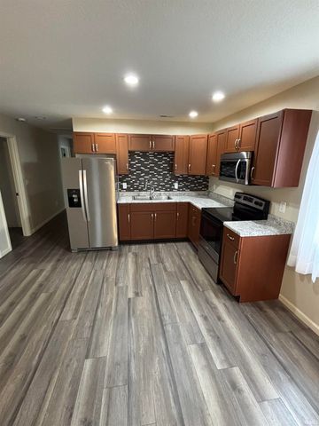 922 N 11TH Street, Decatur, IN 46733