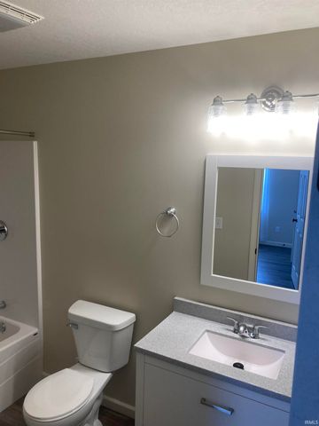 922 N 11TH Street, Decatur, IN 46733