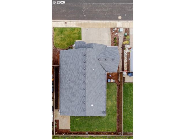 2432 W 15TH Ave, Junction City, OR 97448