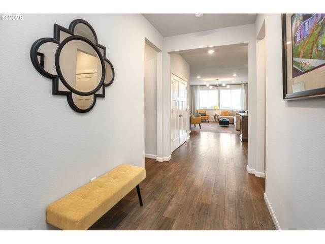 2432 W 15TH Ave, Junction City, OR 97448