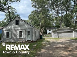 3238 Newton Road, Commerce Twp, MI 48382