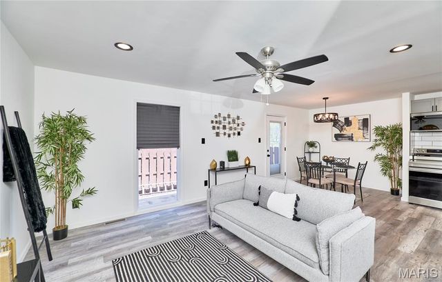 12361 Rossridge Court, St Louis, MO 63146
