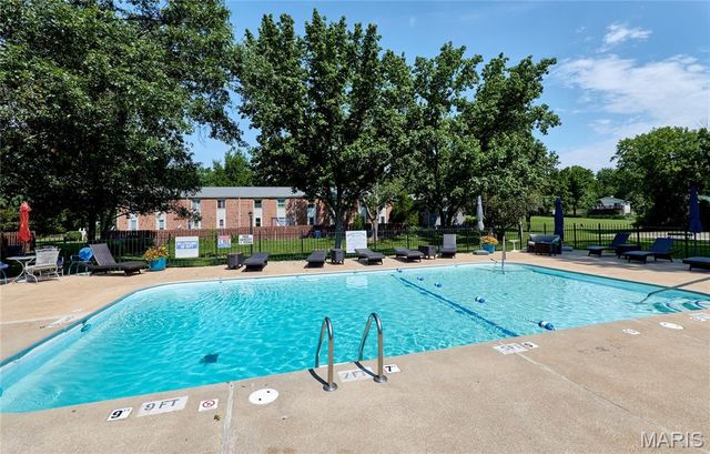12361 Rossridge Court, St Louis, MO 63146