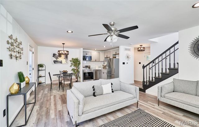 12361 Rossridge Court, St Louis, MO 63146