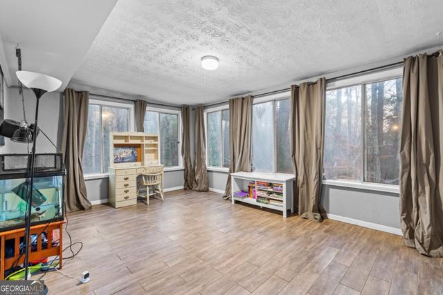 2220 Davis Oaks Court, Stone Mountain, GA 30087