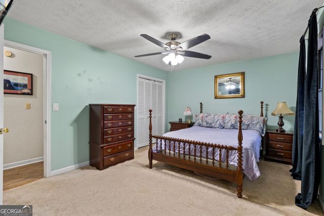 2220 Davis Oaks Court, Stone Mountain, GA 30087