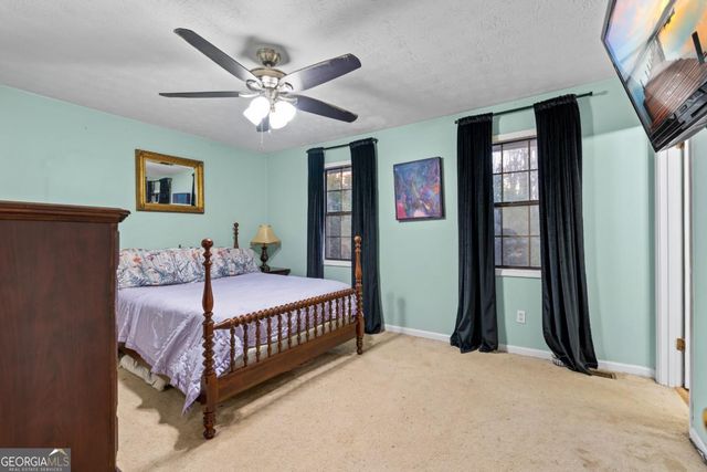 2220 Davis Oaks Court, Stone Mountain, GA 30087