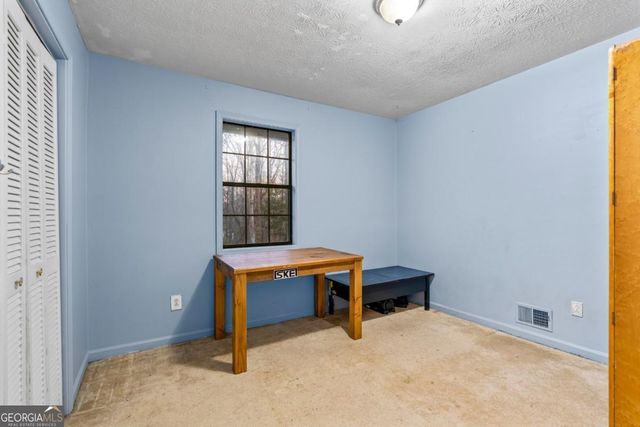 2220 Davis Oaks Court, Stone Mountain, GA 30087