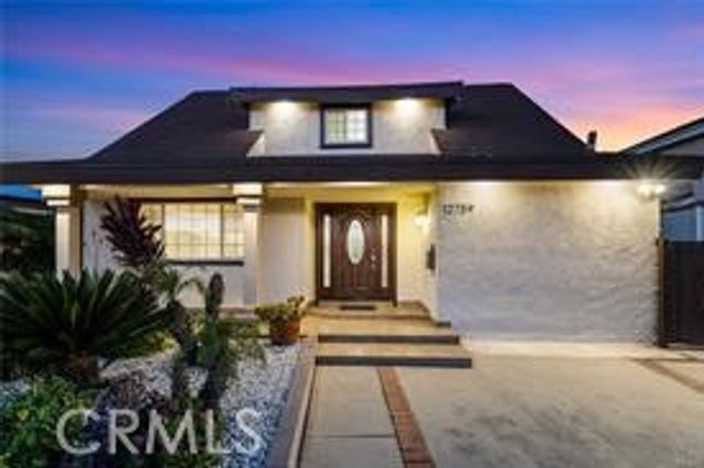 12759 Elkwood Street, North Hollywood, CA 91605