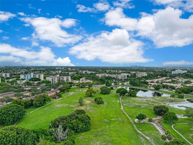 7051 Environ Blvd 432, Lauderhill, FL 33319