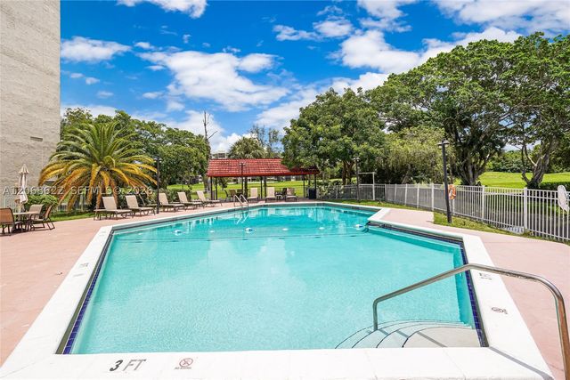 7051 Environ Blvd 432, Lauderhill, FL 33319