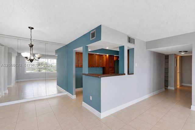 7051 Environ Blvd 432, Lauderhill, FL 33319