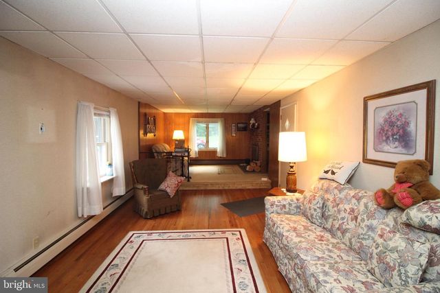 1926 BETHLEHEM PIKE, Sellersville, PA 18960