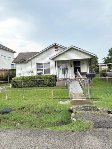 901 Dorothy Street, Houston, TX 77008