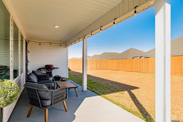 727 Lambot Ave, Zachary, LA 70791