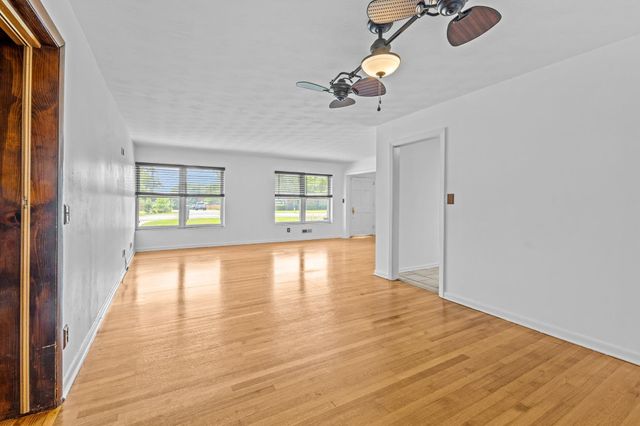 1106 Richardson Road, Tallahassee, FL 32301