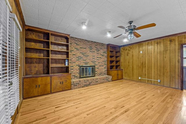 1106 Richardson Road, Tallahassee, FL 32301