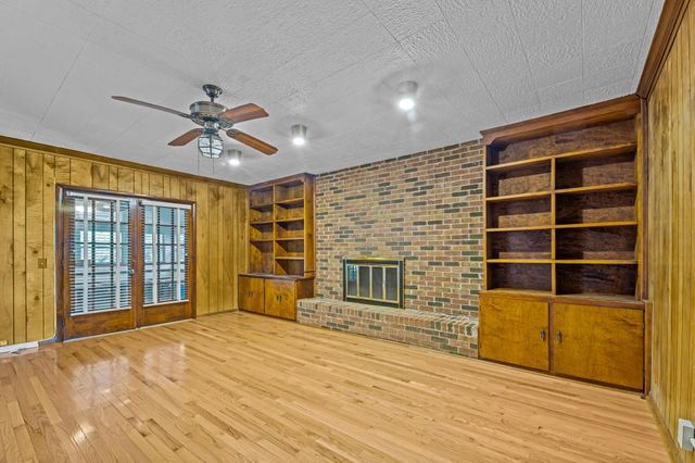 1106 Richardson Road, Tallahassee, FL 32301