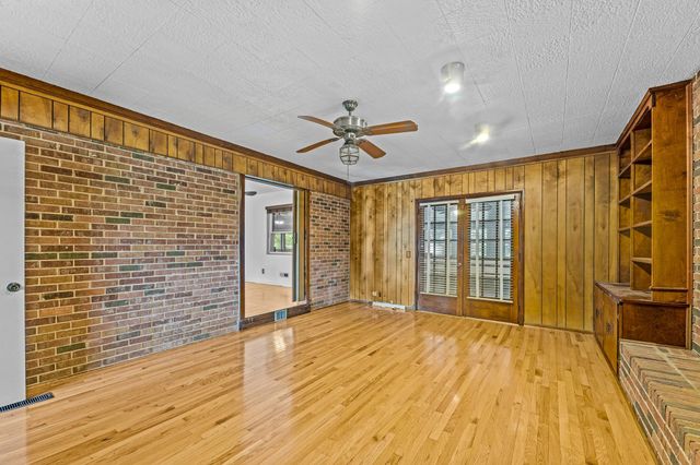 1106 Richardson Road, Tallahassee, FL 32301