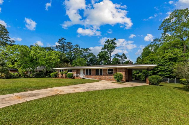 1106 Richardson Road, Tallahassee, FL 32301