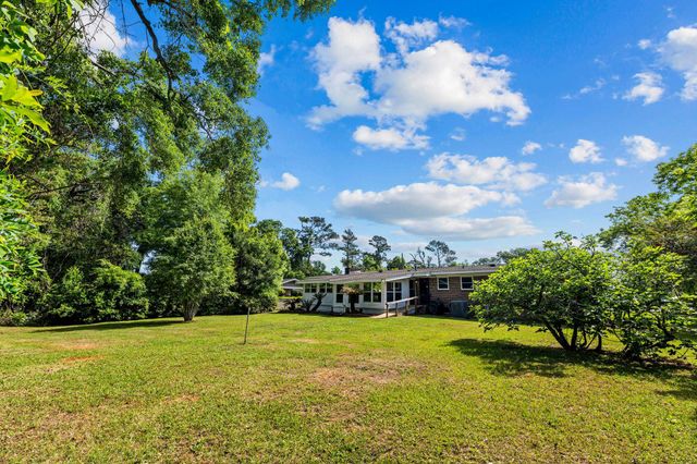 1106 Richardson Road, Tallahassee, FL 32301