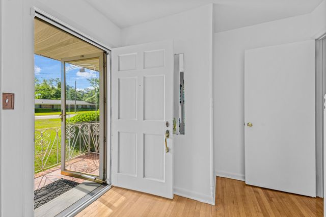 1106 Richardson Road, Tallahassee, FL 32301