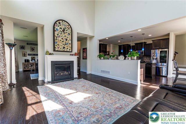 62 Surrey Drive, Palmer Twp, PA 18045