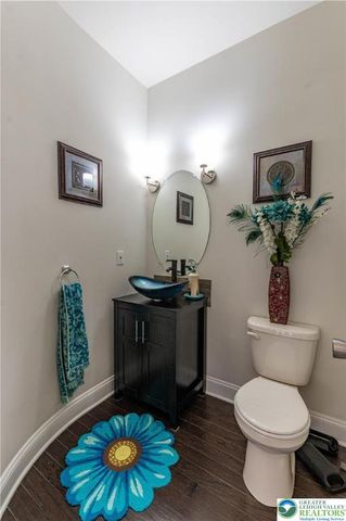 62 Surrey Drive, Palmer Twp, PA 18045