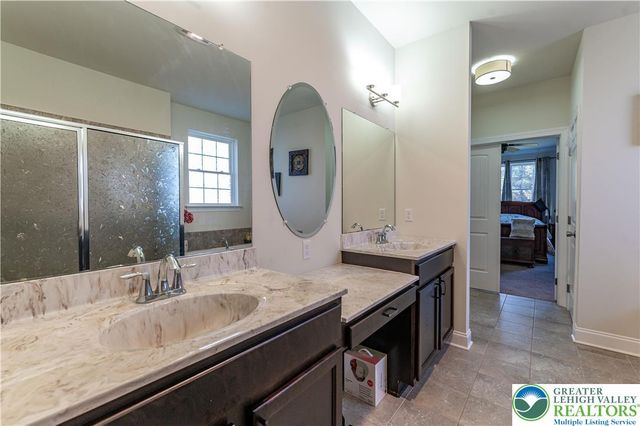 62 Surrey Drive, Palmer Twp, PA 18045