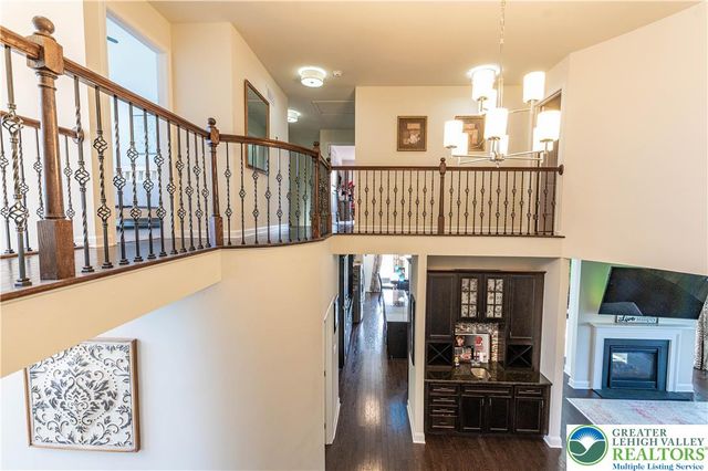 62 Surrey Drive, Palmer Twp, PA 18045