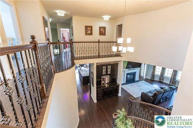 62 Surrey Drive, Palmer Twp, PA 18045