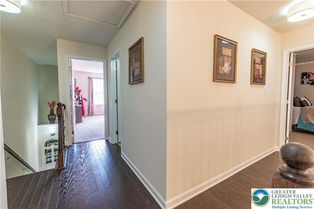 62 Surrey Drive, Palmer Twp, PA 18045