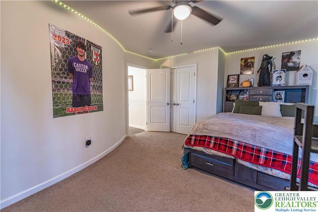 62 Surrey Drive, Palmer Twp, PA 18045