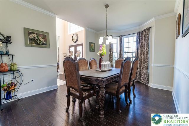 62 Surrey Drive, Palmer Twp, PA 18045