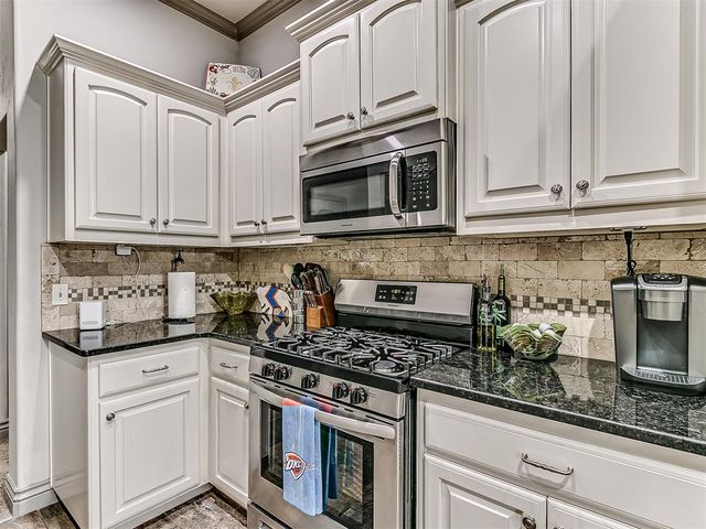 8313 NW 141st Circle, Oklahoma City, OK 73142