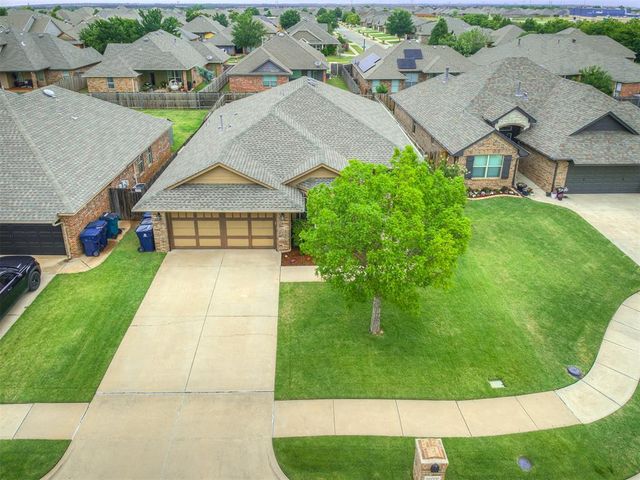 8313 NW 141st Circle, Oklahoma City, OK 73142