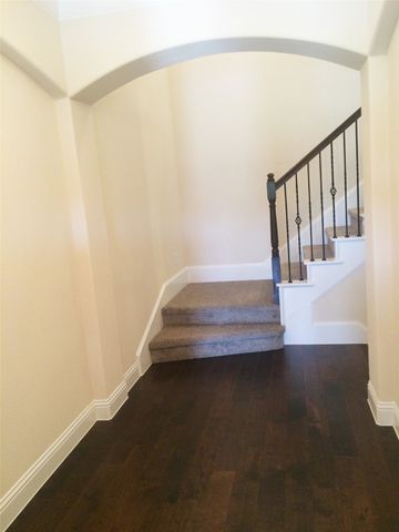 559 Waterloo Drive, Lewisville, TX 75067