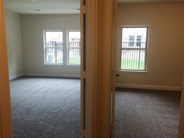 559 Waterloo Drive, Lewisville, TX 75067