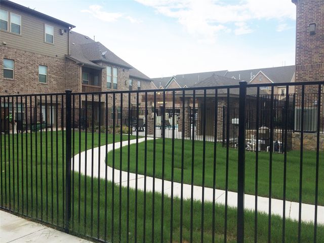 559 Waterloo Drive, Lewisville, TX 75067