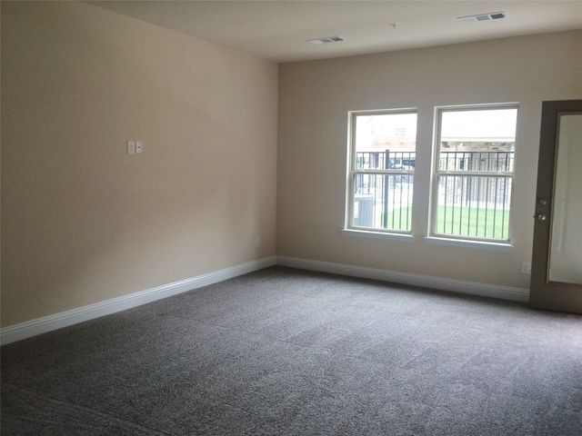 559 Waterloo Drive, Lewisville, TX 75067