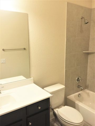 559 Waterloo Drive, Lewisville, TX 75067