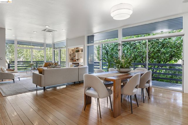 1791 Indian Way, Oakland, CA 94611